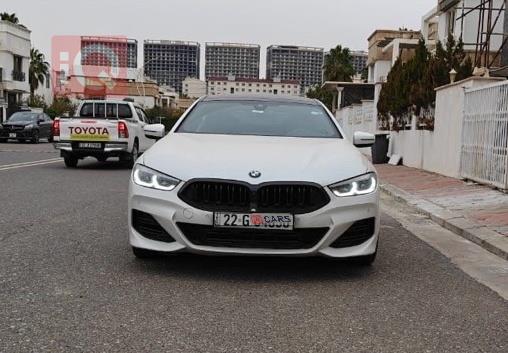 بي ام دبليو 8 الفئة